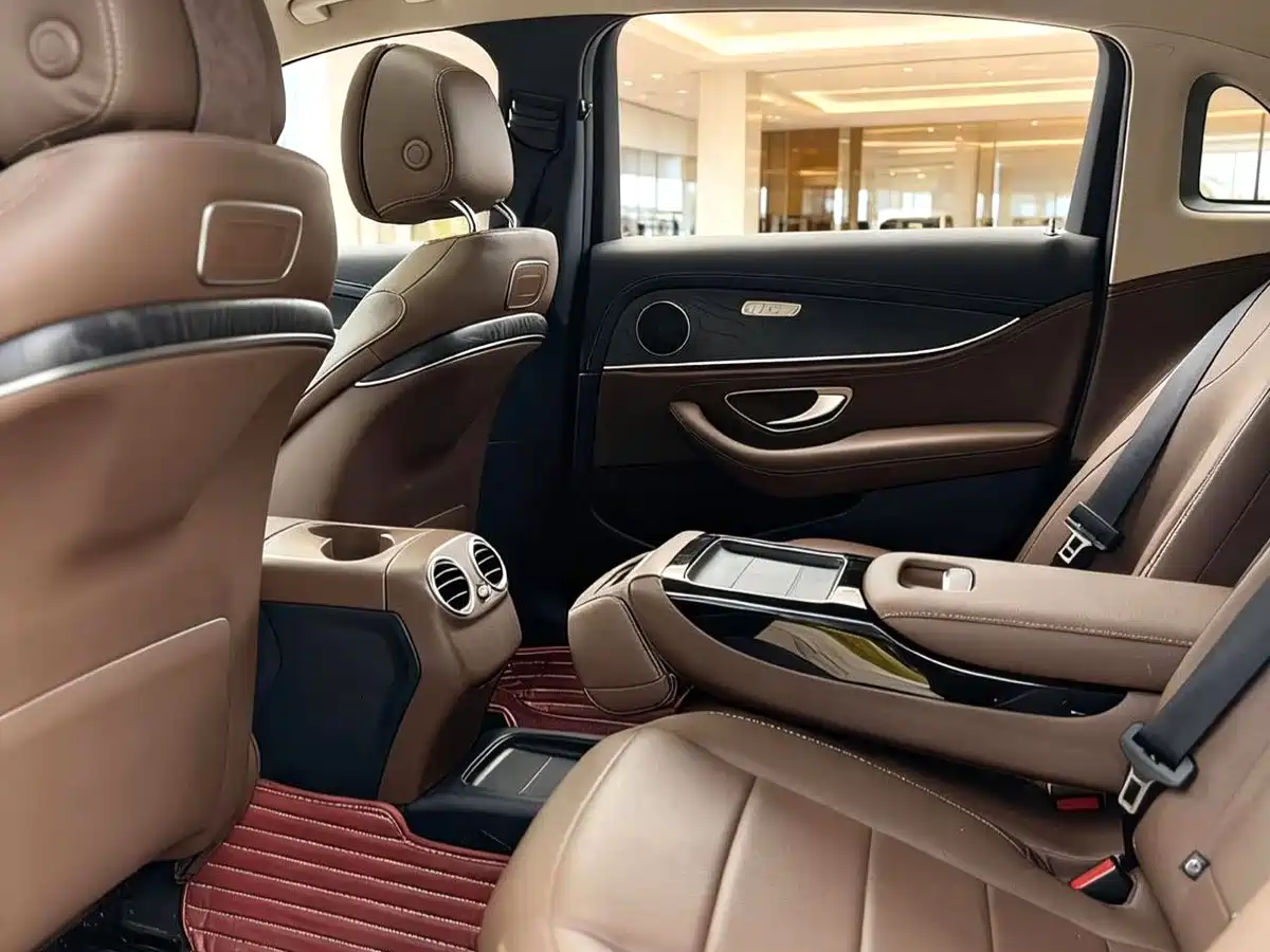 Mercedes-Benz E-Class 2016 E 300 L Sport Fashion Type фото 7