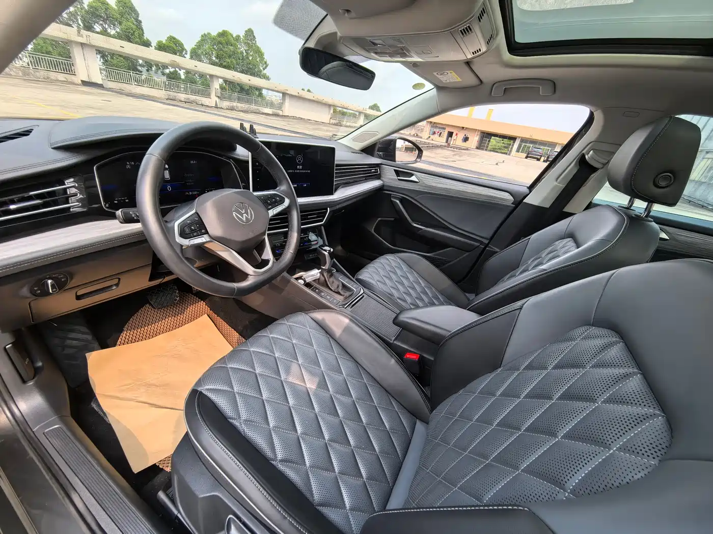 Volkswagen Sagitar 2023 Model Year 200TSI DSG Surpass Edition фото 5