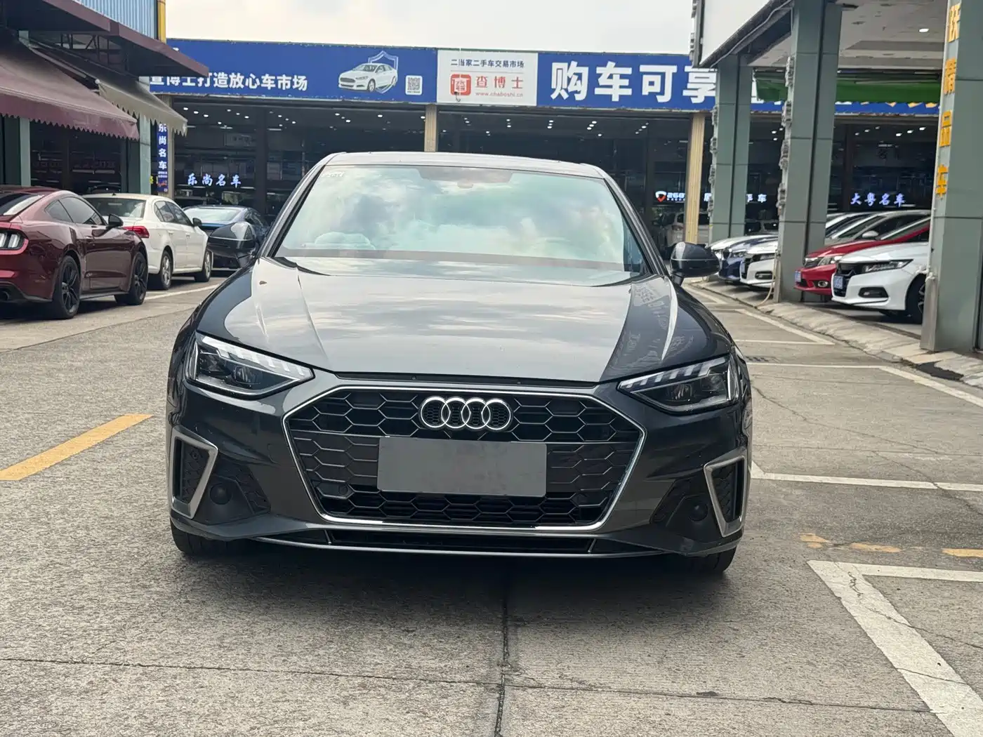 Фото 2 - Audi A4L