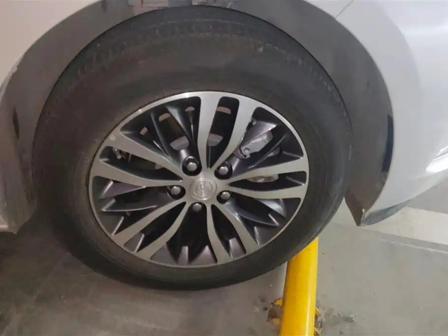 Buick GL8 2021 ES Landlord 653T Comfort фото 6