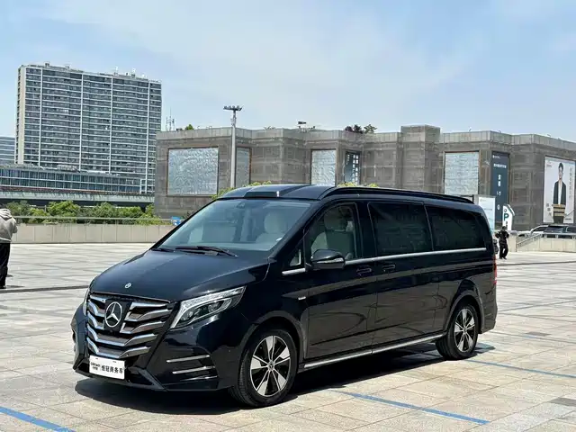 Mercedes-Benz V V 260 L, Длинная база, Премиум
