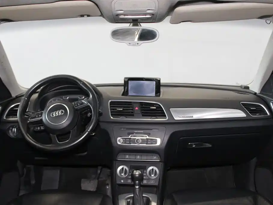 Audi Q3 2013 35 TFSI quattro Technology фото 9