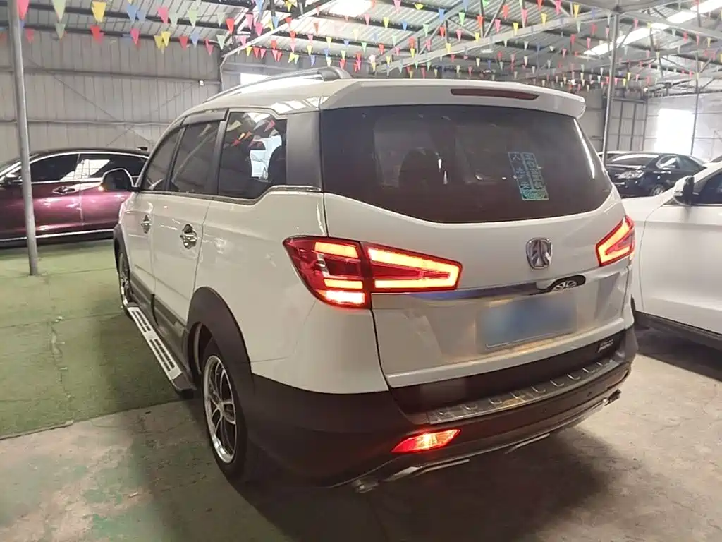 Фото 23 - BAIC Weiwang BAW Weiwang M60