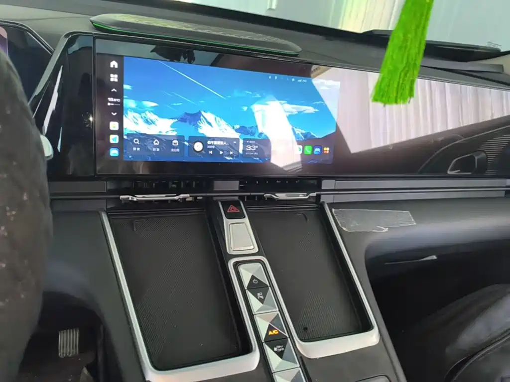 Haval Xiaolong MAX 2023 2023 1.5L Hi4 105 4WD Pilot Edition