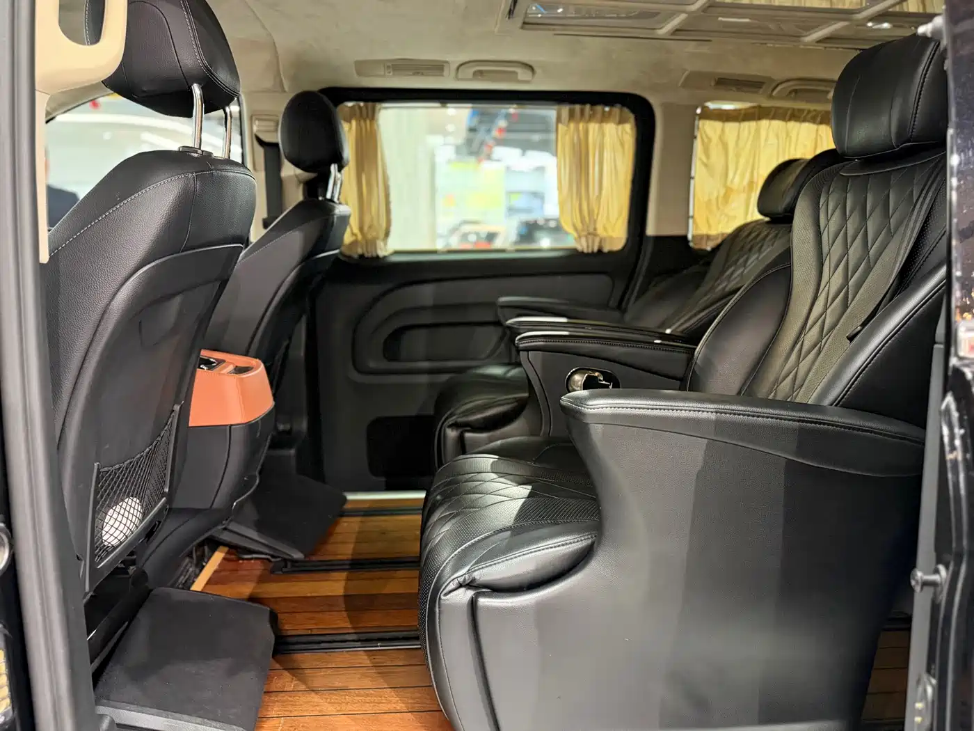 Mercedes-Benz Vito 2018 2.0T Business Edition China VI фото 8