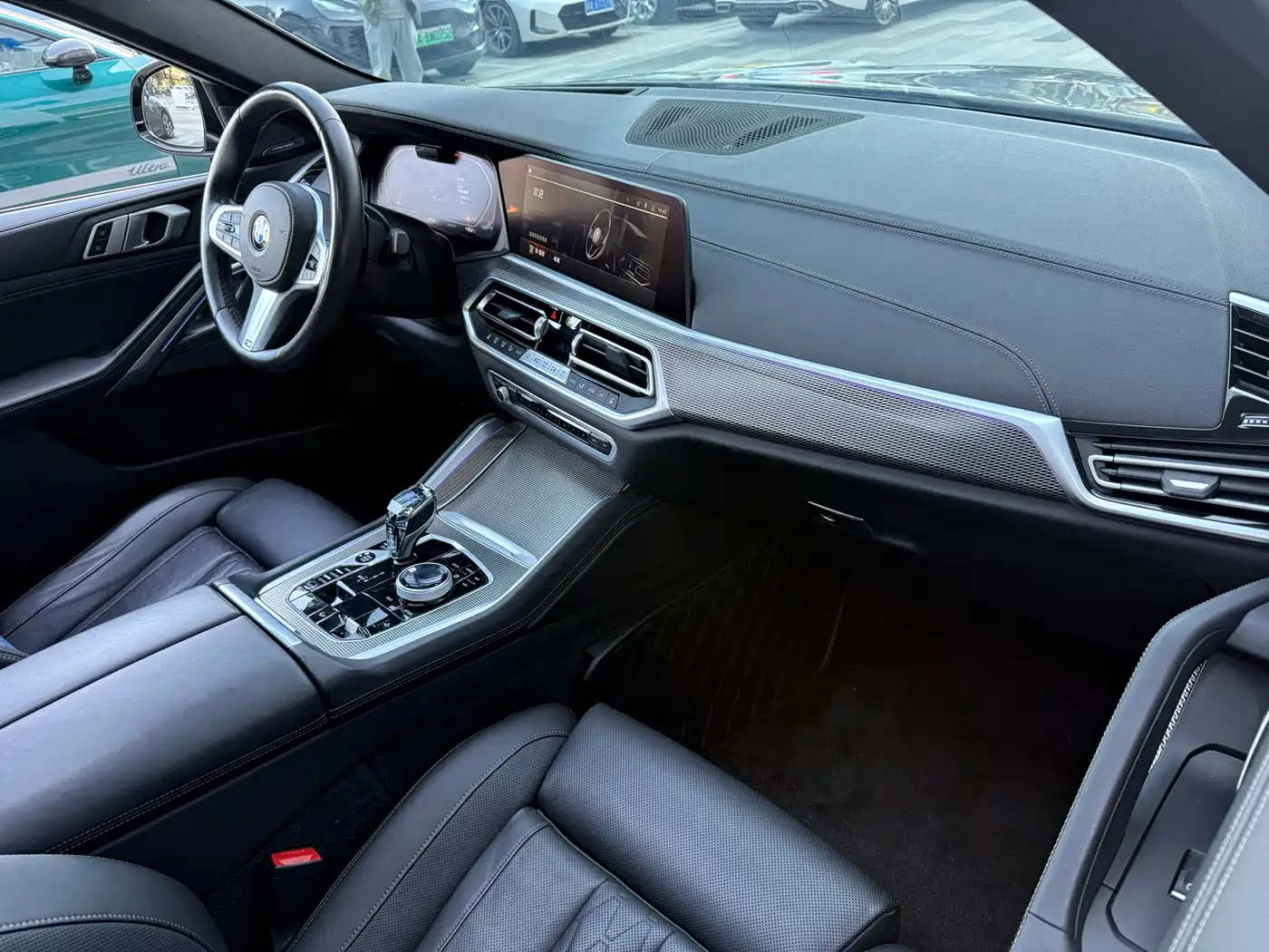 BMW X6 2022 xDrive40i Premium M Sport Package фото 22