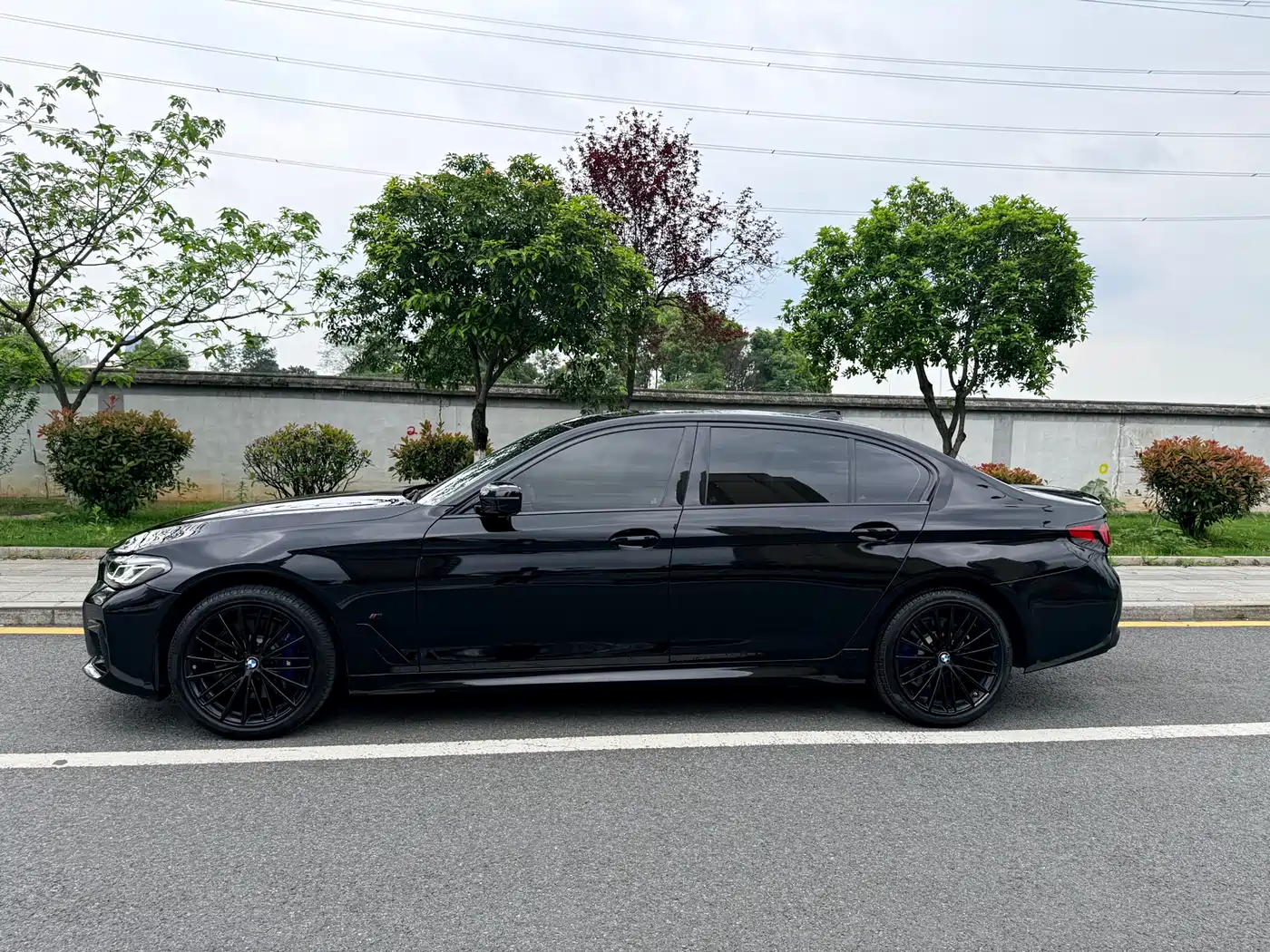 BMW 5 Series 2022 Facelift 530Li Leading M Sport Package фото 18