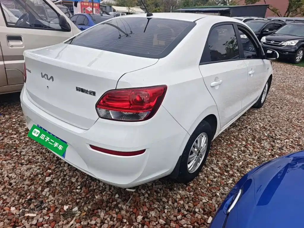 Kia Huan Chi 2022 2020 Facelift 1.4L Auto Comfort Sunroof Edition