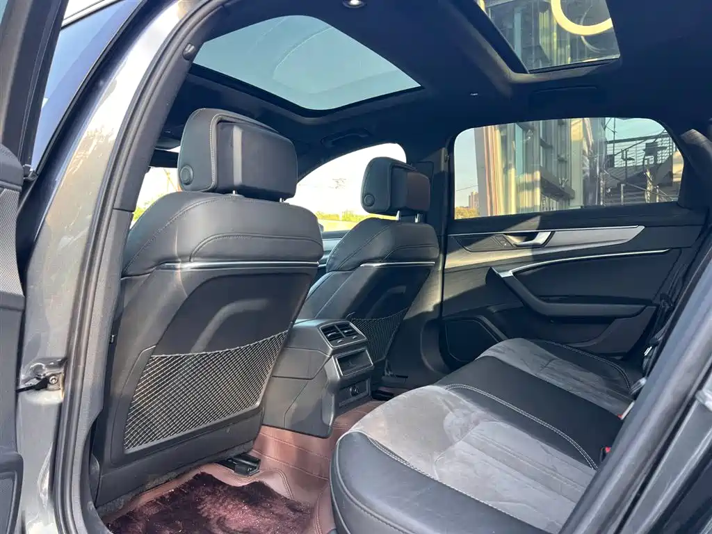 Audi A6L 2021 40 TFSI Luxury Sport фото 8