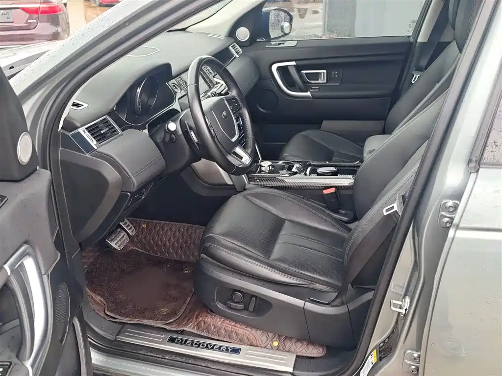 Land Rover Discovery Sport 2017 2.0T HSE фото 8