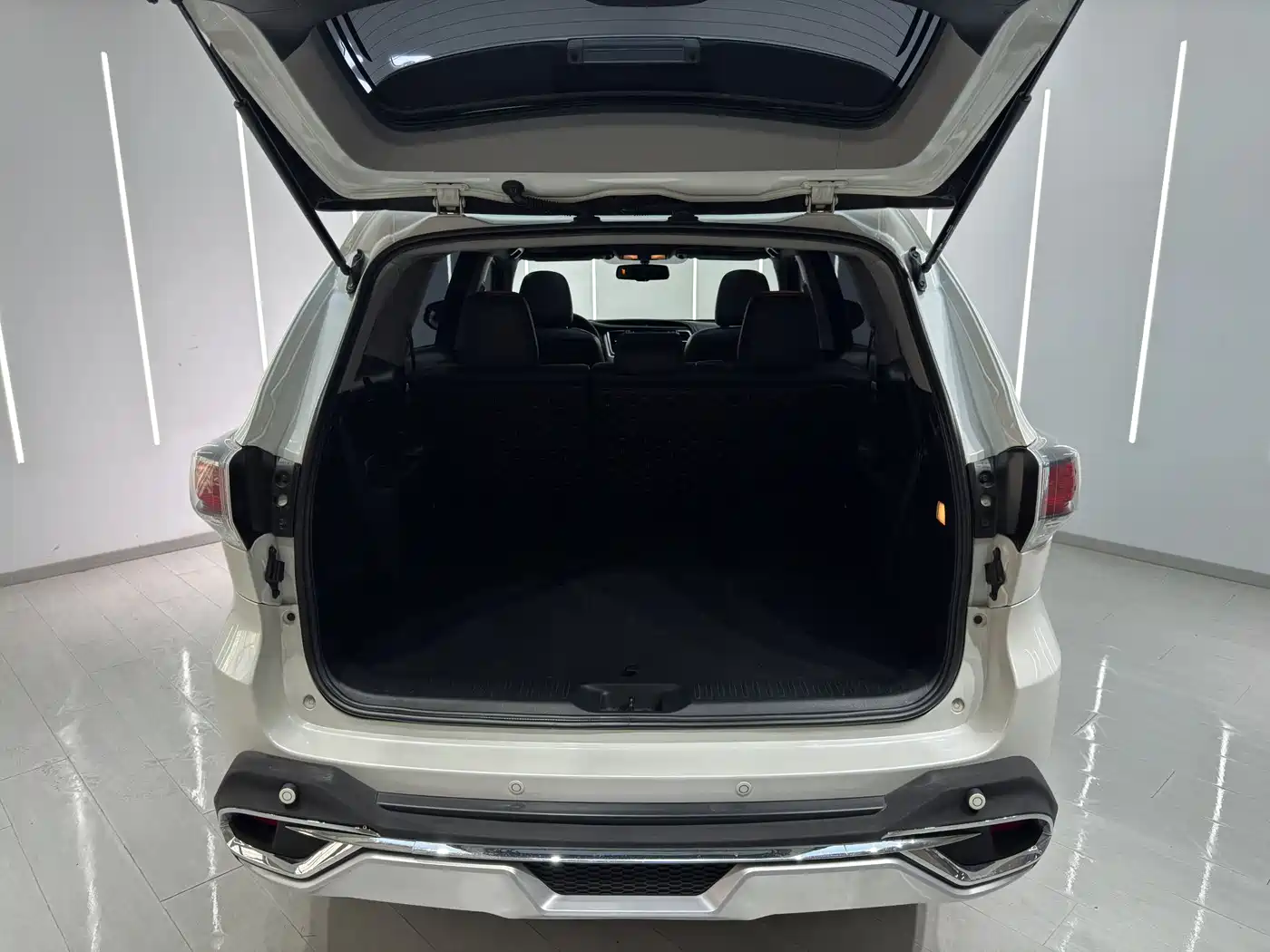 Toyota Highlander 2017 2.0T 4WD Premium 7-Seater фото 17
