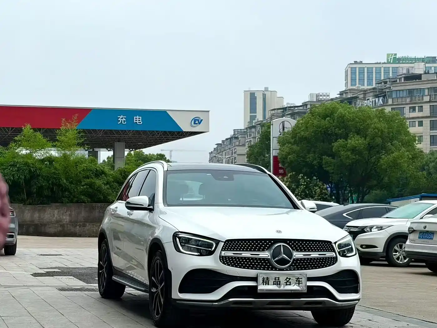 Mercedes-Benz GLC 2020 Facelift GLC 300 L 4MATIC Dynamic фото 3