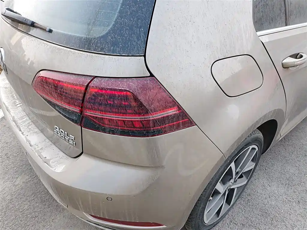 Volkswagen Golf 2018 230TSI Automatic Luxury фото 24