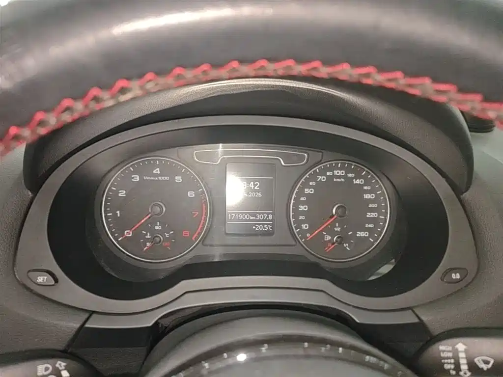 Audi Q3 2015 30 TFSI Progressive фото 12