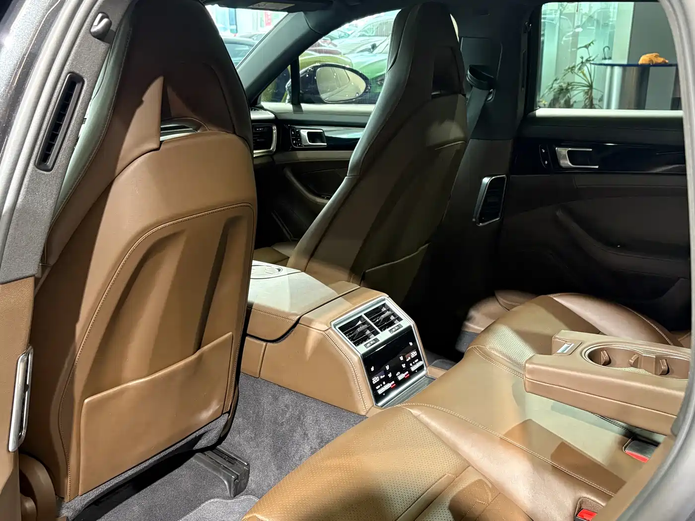Porsche Panamera 2017 Panamera 4 Sport Turismo 3.0T фото 11