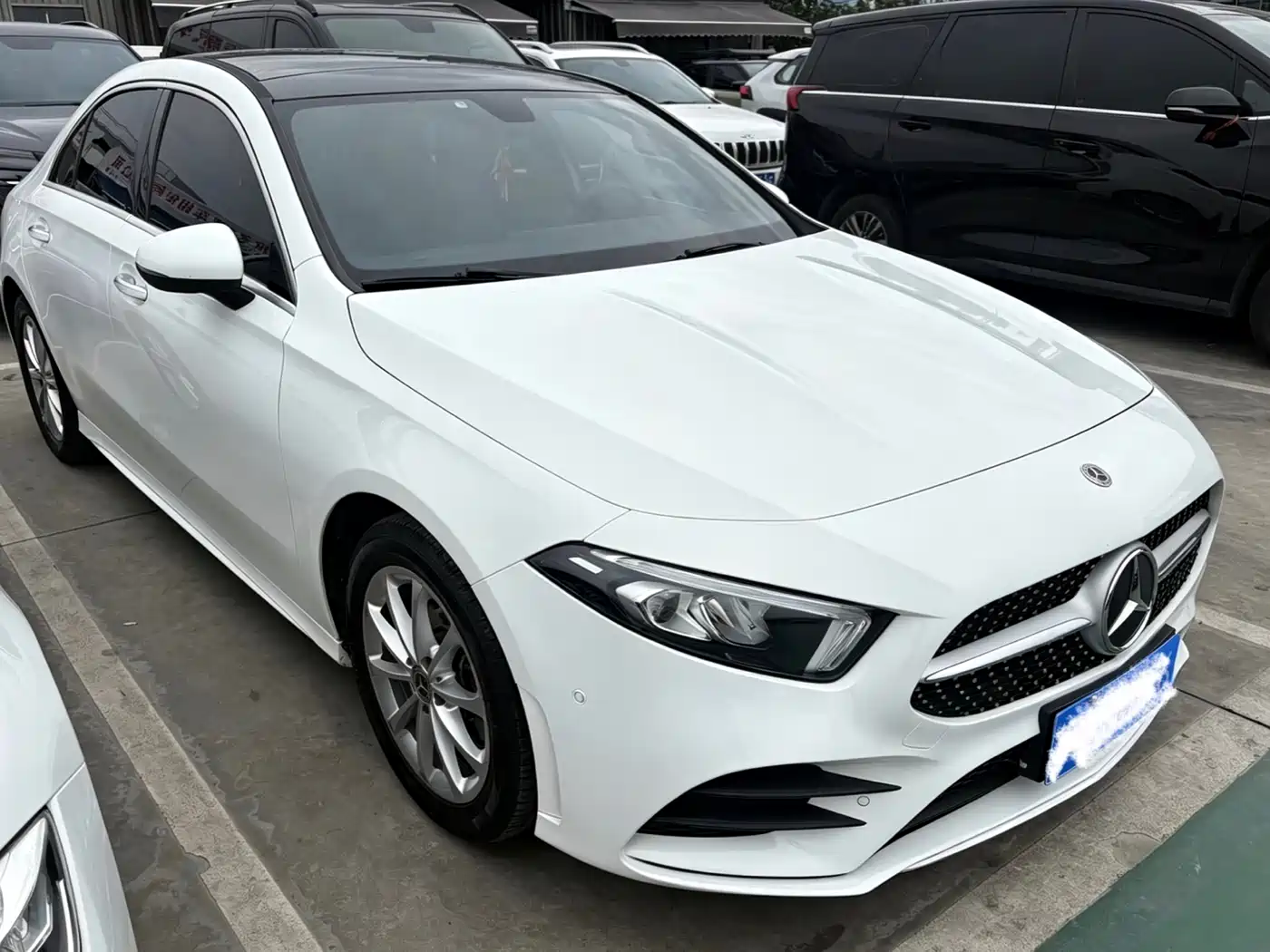 Mercedes-Benz A-Class 2023 A 200 L Fashion фото 3