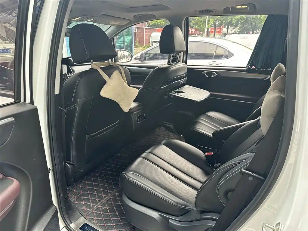 GAC Trumpchi Trumpchi M6 2023 PRO 270T DCT Luxury Edition фото 6