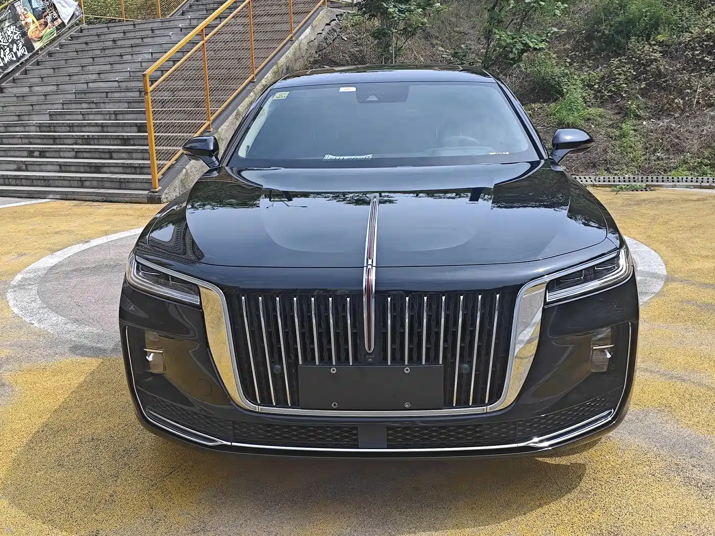  HONGQI H9