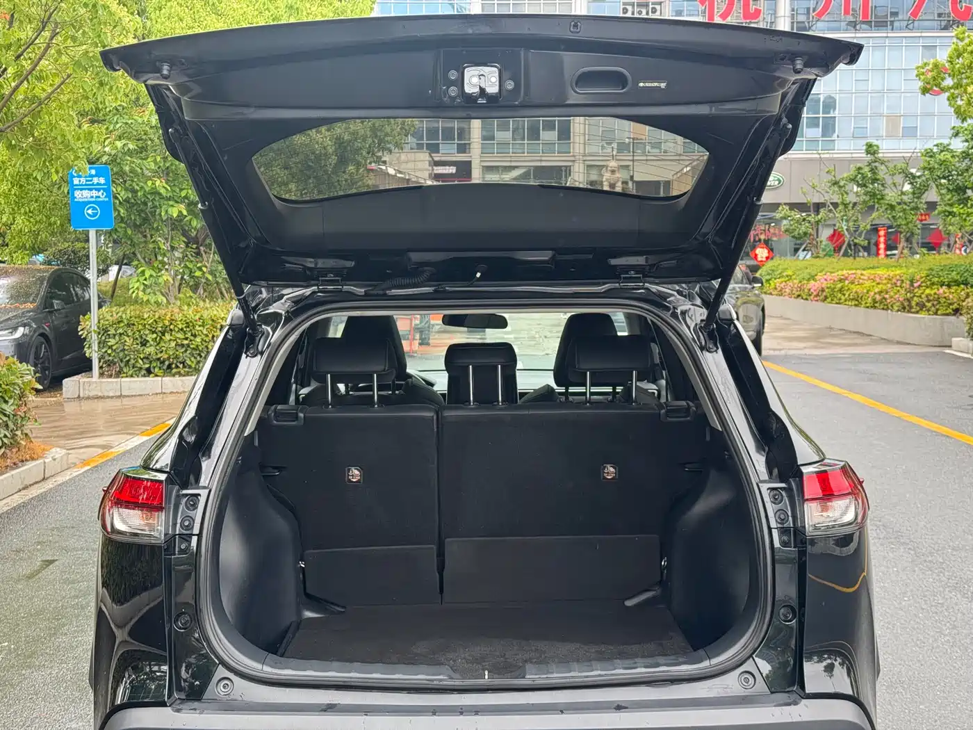 TOYOTA FENGLANDA