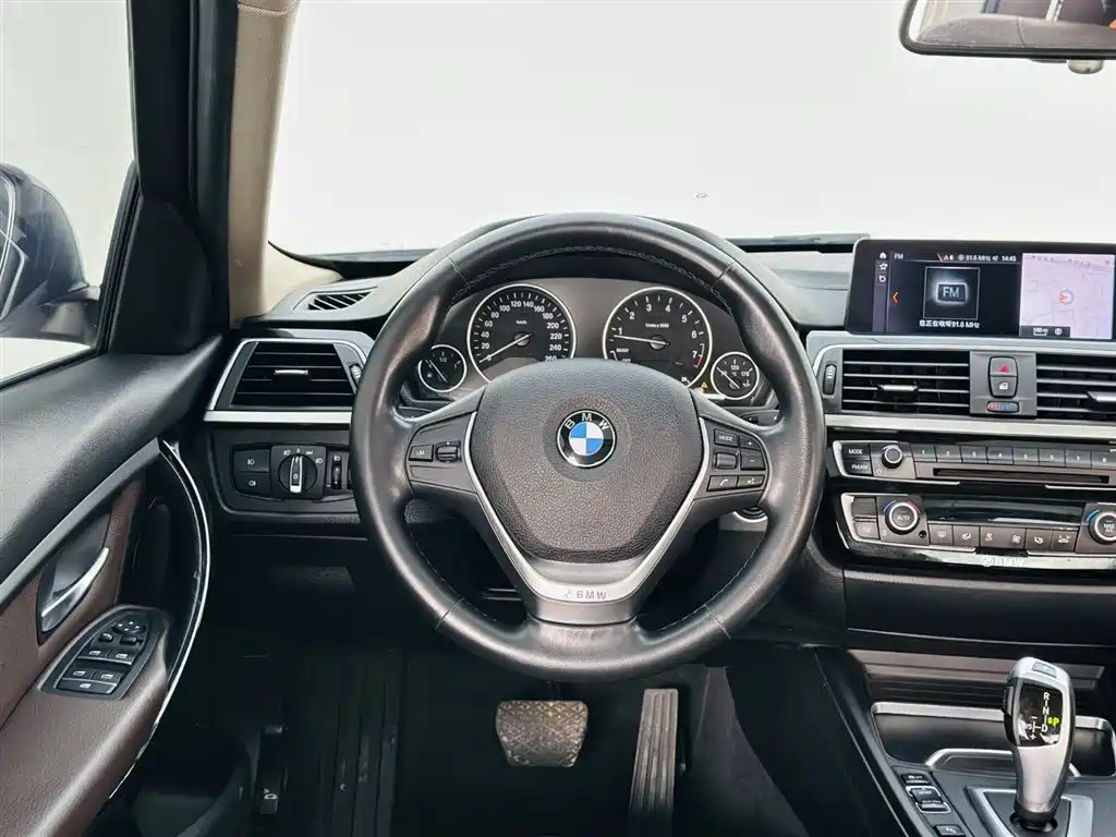 BMW 3 Series 2019 320Li Fashion Type фото 17