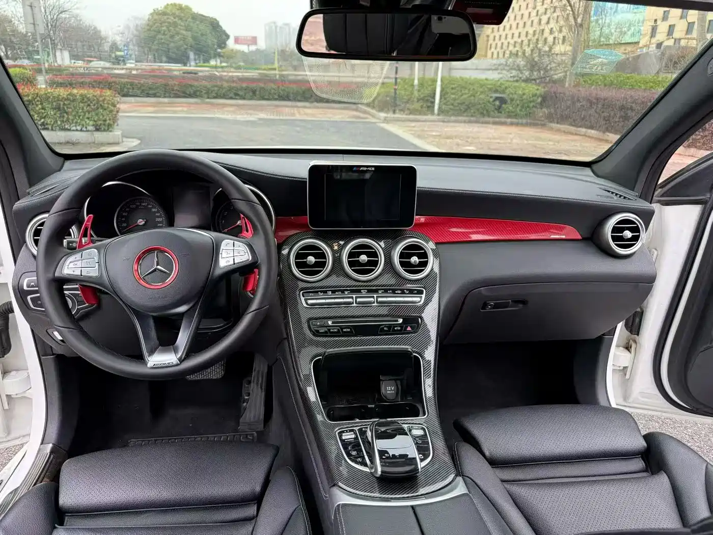 Mercedes-Benz GLC 2019 GLC 300 L 4MATIC Dynamic фото 9