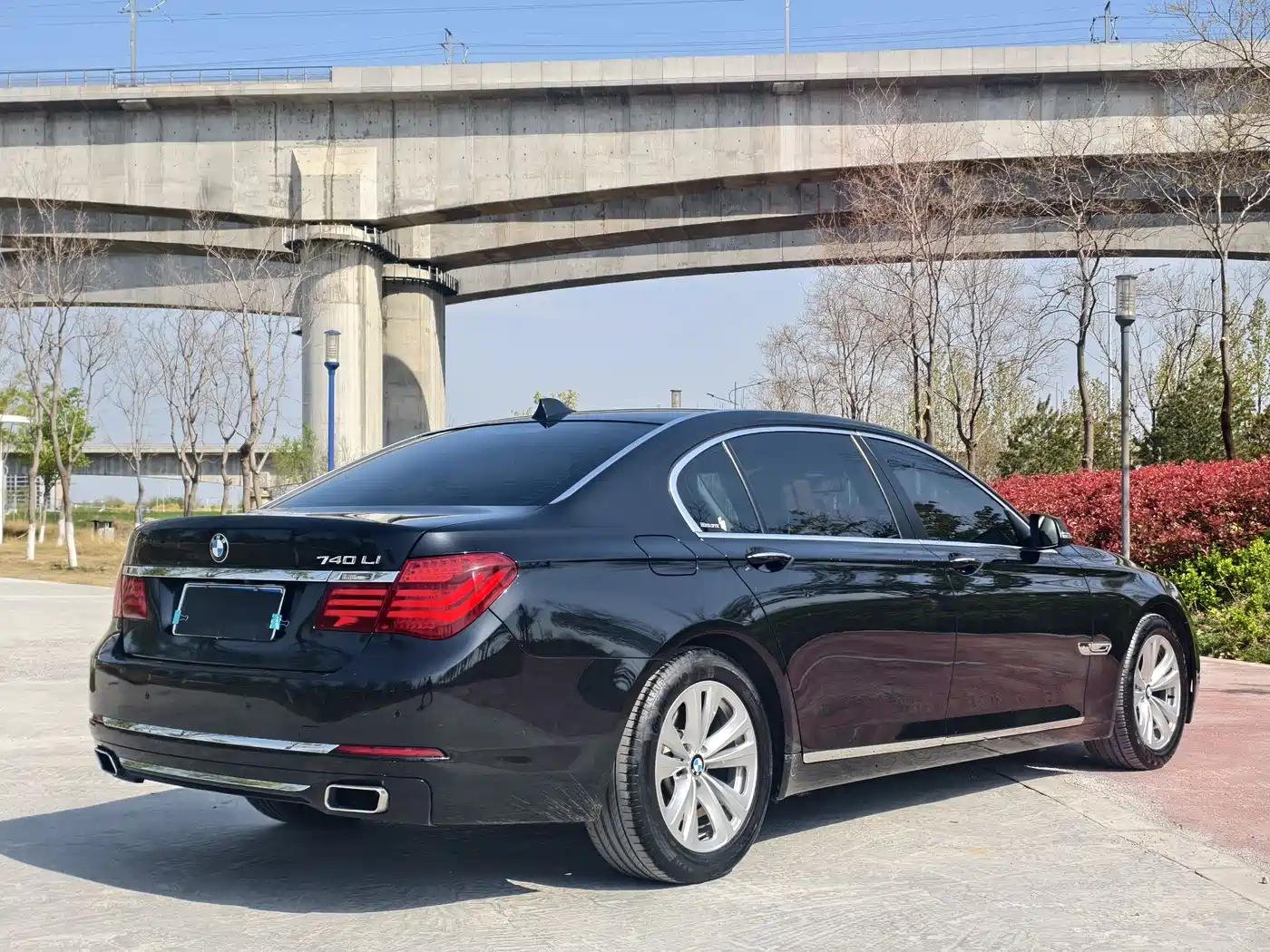 BMW 7 Series 2013 Model 730Li Leading фото 6