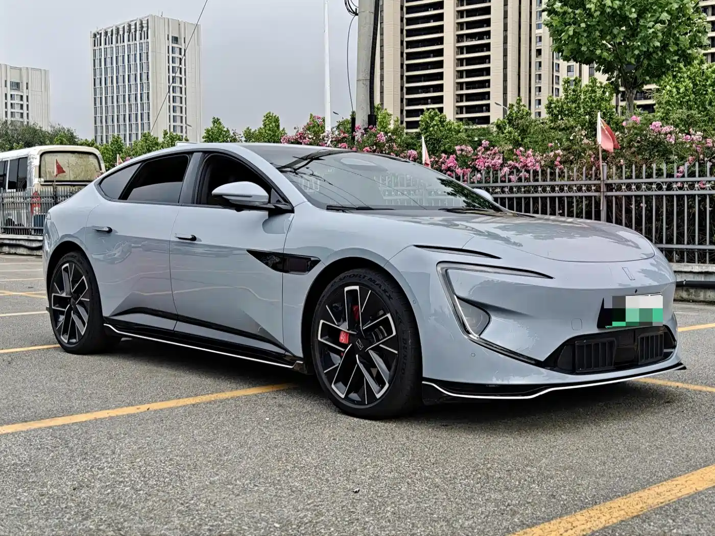Avatr 12 2023 650 Triple Laser AWD Performance Edition фото 3