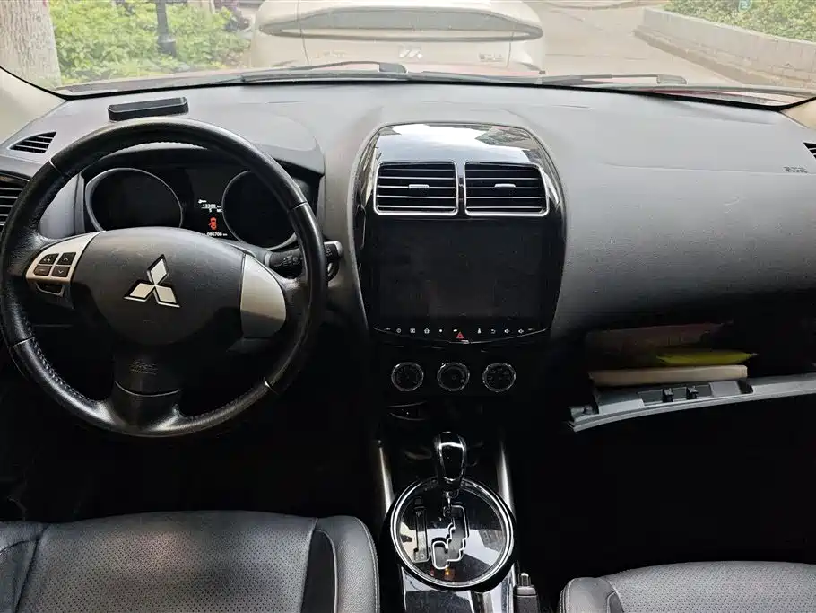 Mitsubishi ASX 2018 2.0L CVT 2WD Premium фото 12