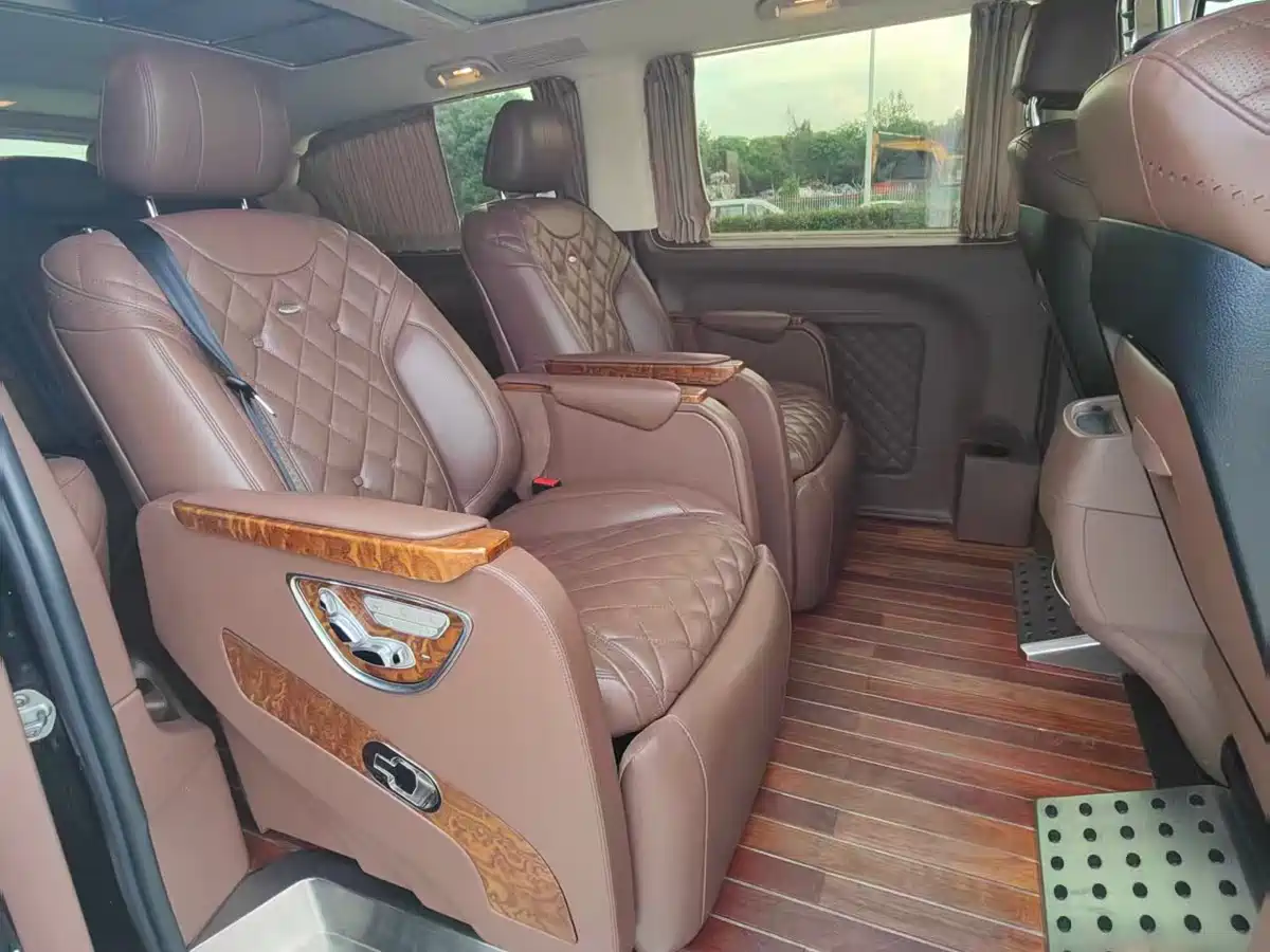 Mercedes-Benz Vito 2018 2.0T Business Edition China VI фото 13