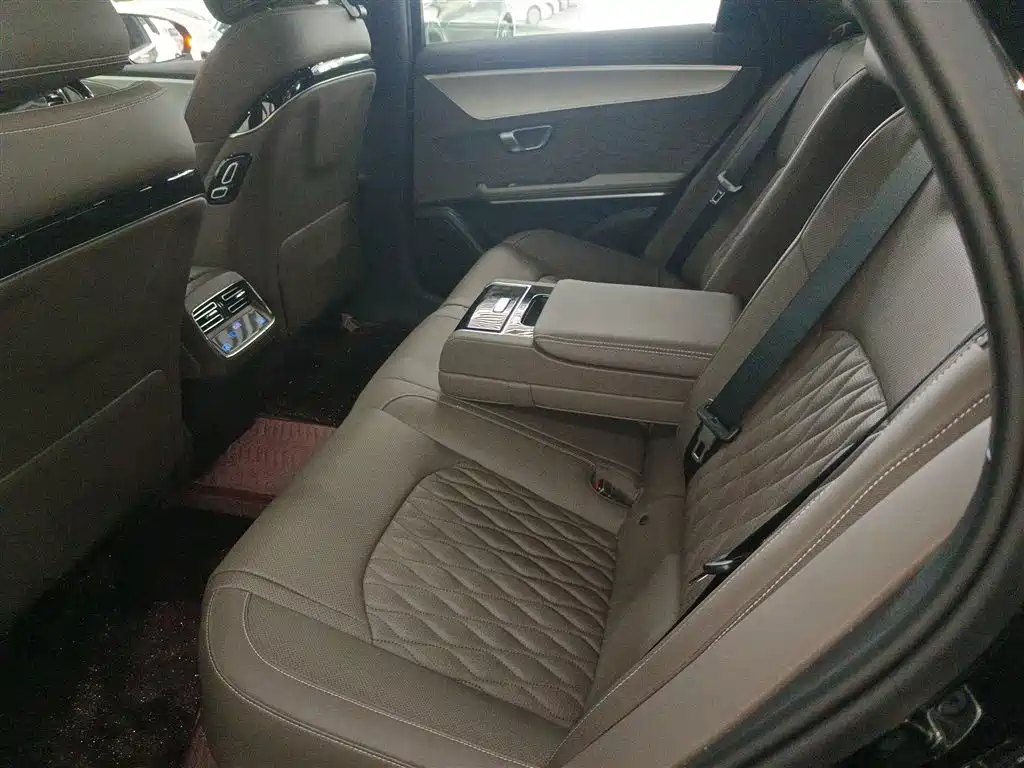 BYD Han 2024 DM-i Glory Edition 121KM Premium фото 13