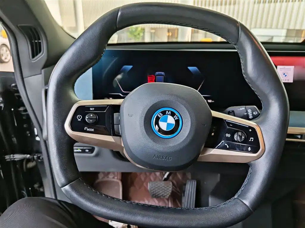 BMW iX 2022 xDrive50 фото 15