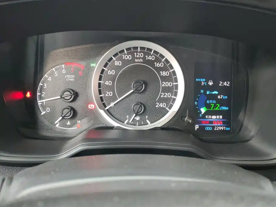 Toyota Levin 2023 185T CVT Luxury фото 14