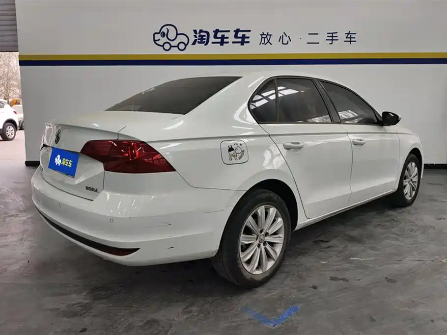 Volkswagen Bora 2019 Facelift Bora Legend 1.5L Automatic Fashion Type China VI фото 3