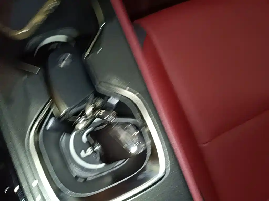 Lexus NX 2024 260 FWD Joy Creation Edition фото 8