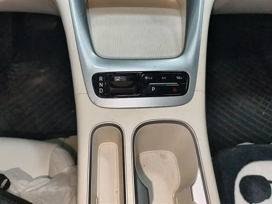Geely Galaxy Starry Wish 2025 310km Youth Edition фото 16