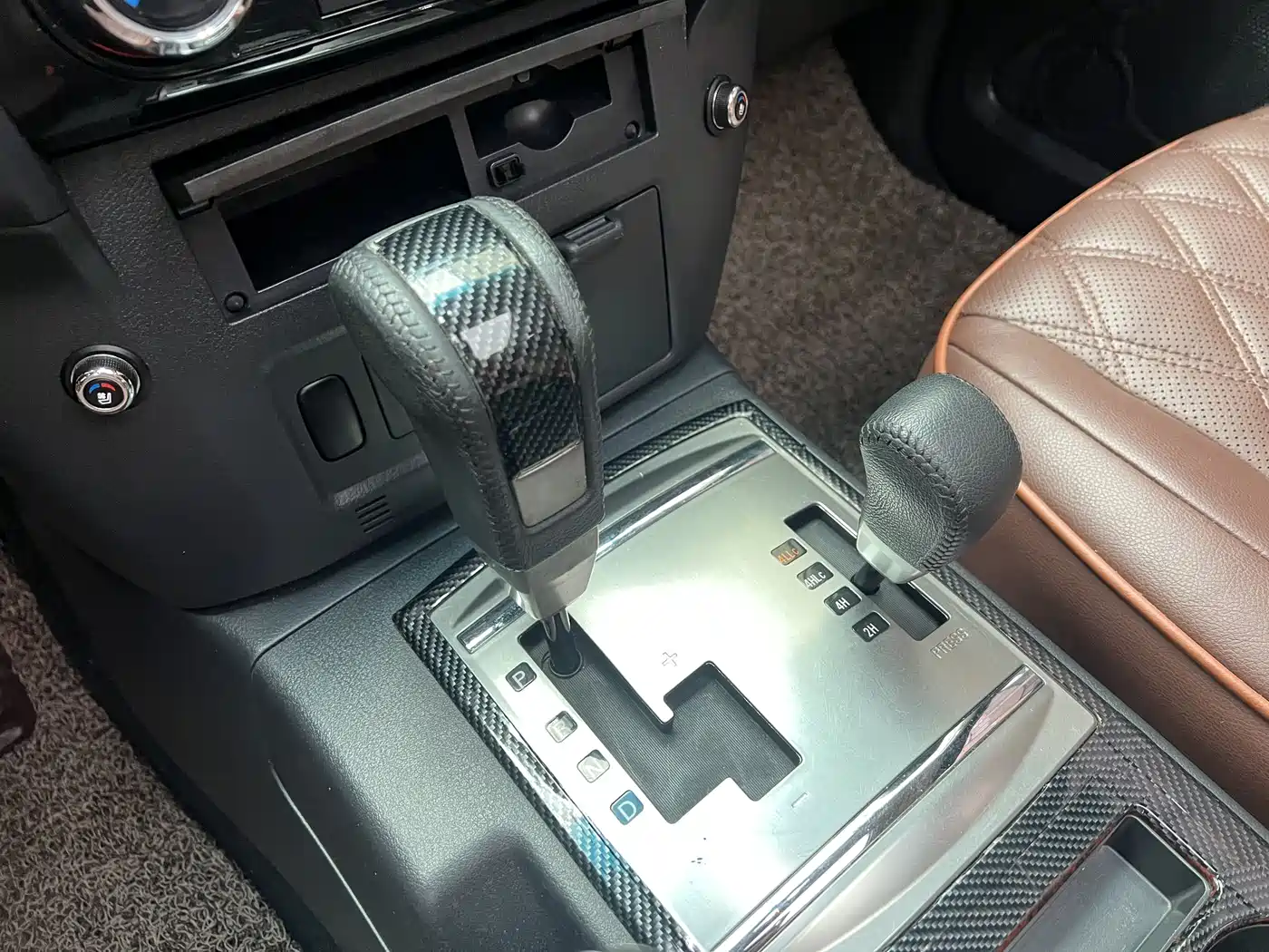 Mitsubishi Pajero (Import) 2019 3.0L Auto Luxury Version фото 16