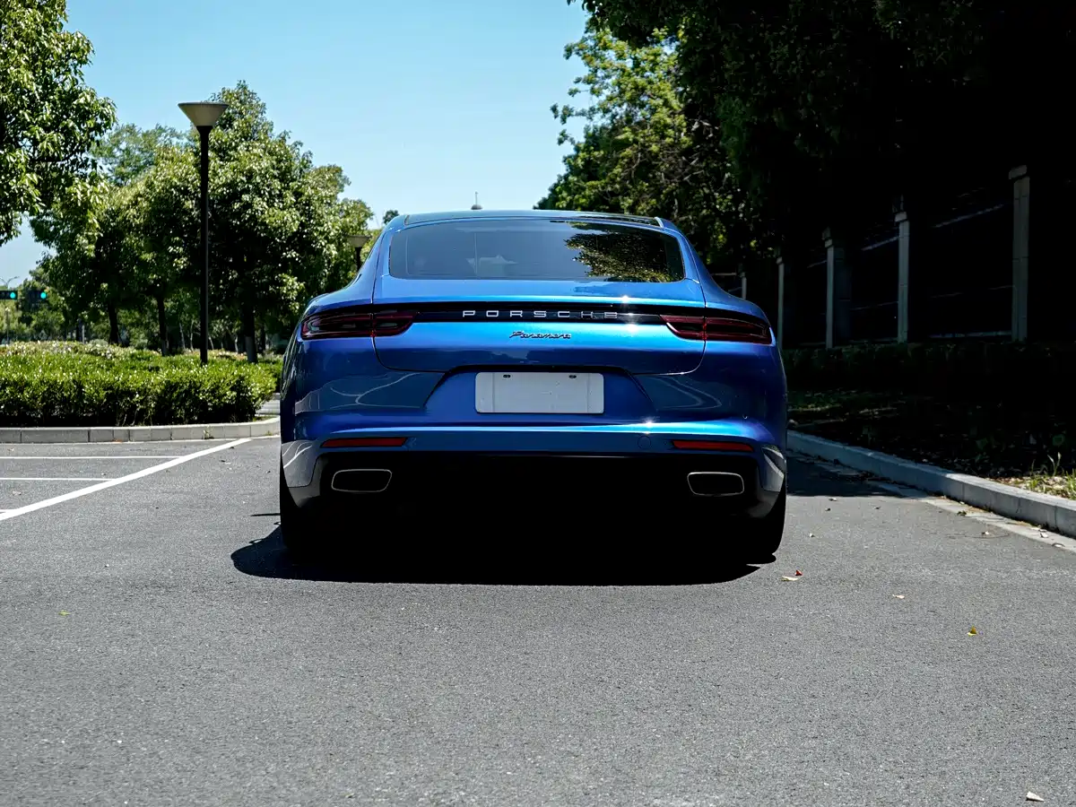 Porsche Panamera 2017 Panamera 3.0T фото 8