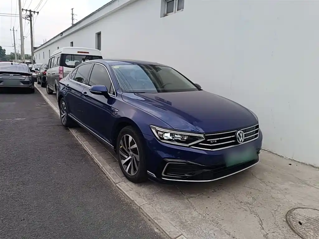 VOLKSWAGEN MAGOTAN GTE PLUG-IN HYBRID