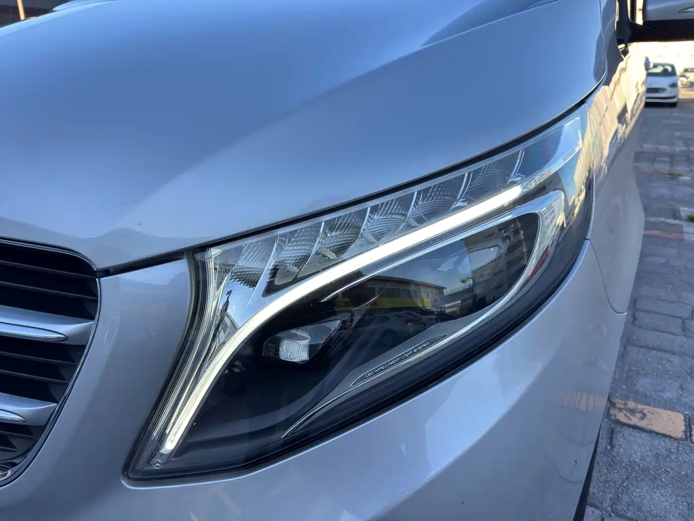 Mercedes-Benz V-Class 2018 2017 Model V 260 Pilot Edition