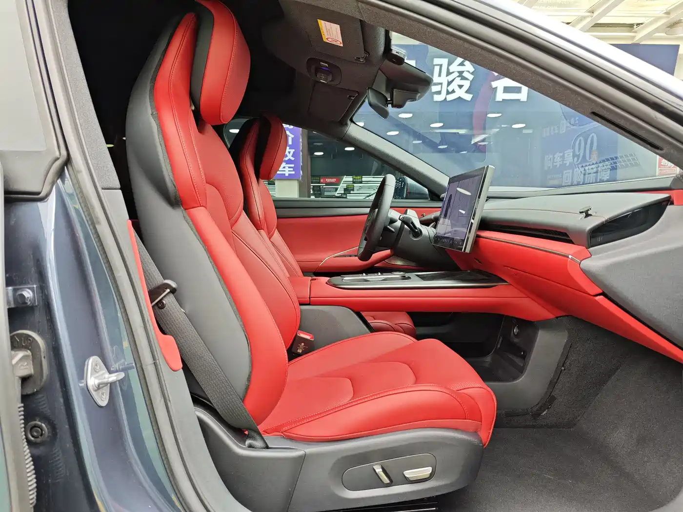 XIAOMI CAR XIAOMI SU7