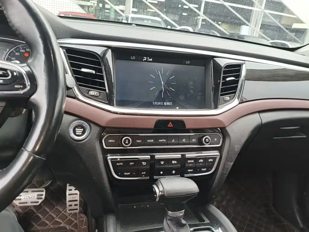 GAC Trumpchi Trumpchi GS8 2017 320T 2WD Luxury Smart Connect (7-seater) фото 13