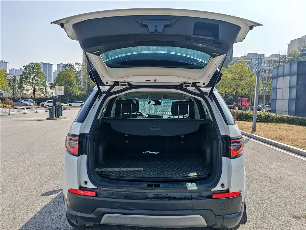 LAND ROVER DISCOVER SPORTS