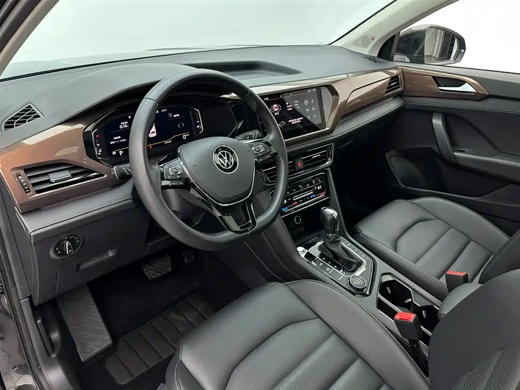 Volkswagen Tharu 2022 330TSI AWD Flagship Edition фото 15