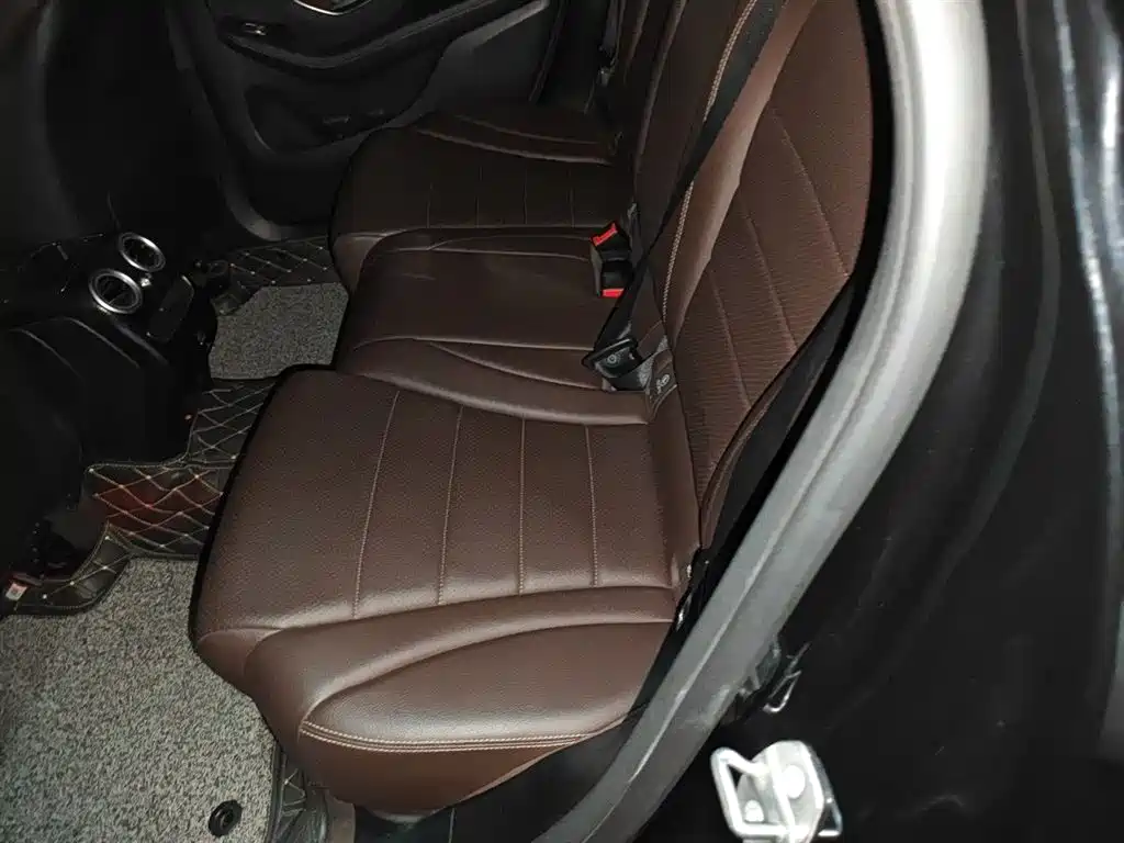 Mercedes-Benz GLC 2020 Facelift GLC 260 L 4MATIC Dynamic фото 15