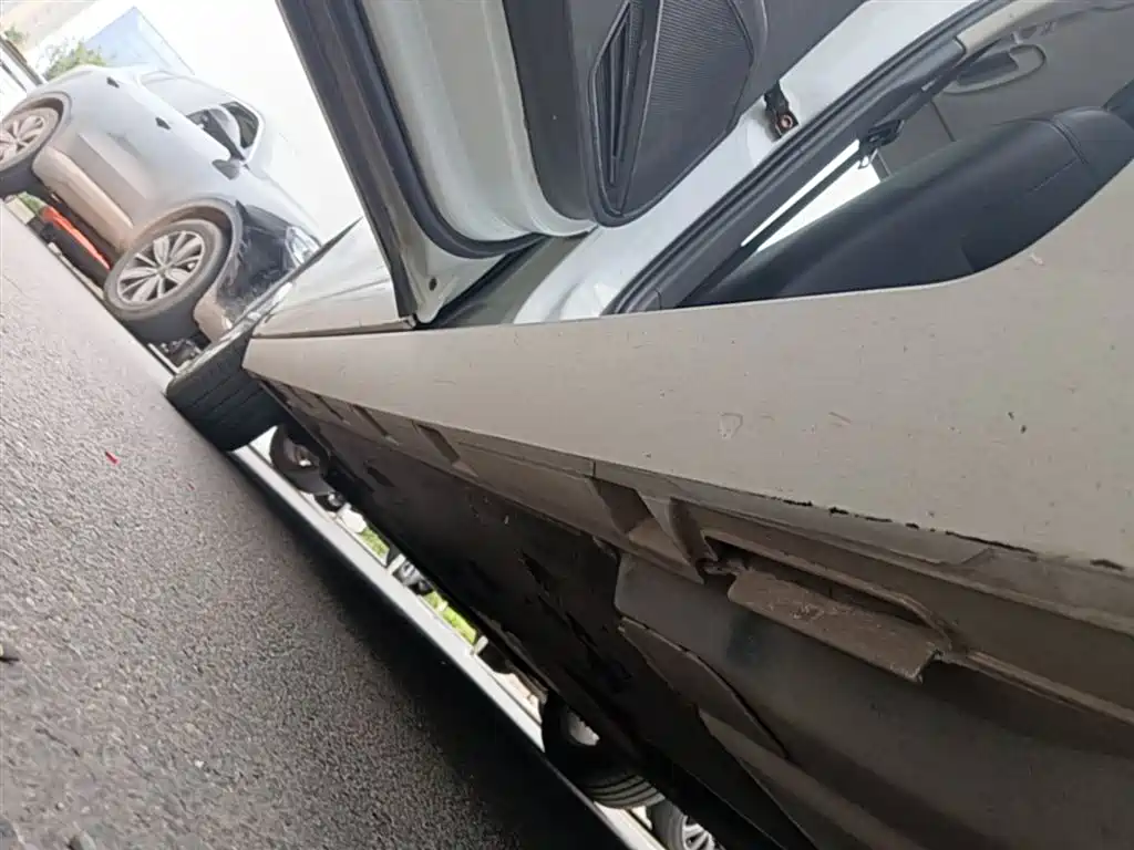 Volkswagen Magotan 2018 330TSI DSG Leading фото 22