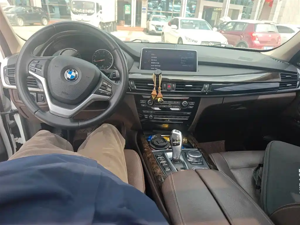 BMW X5 (Import) 2018 xDrive28i фото 5