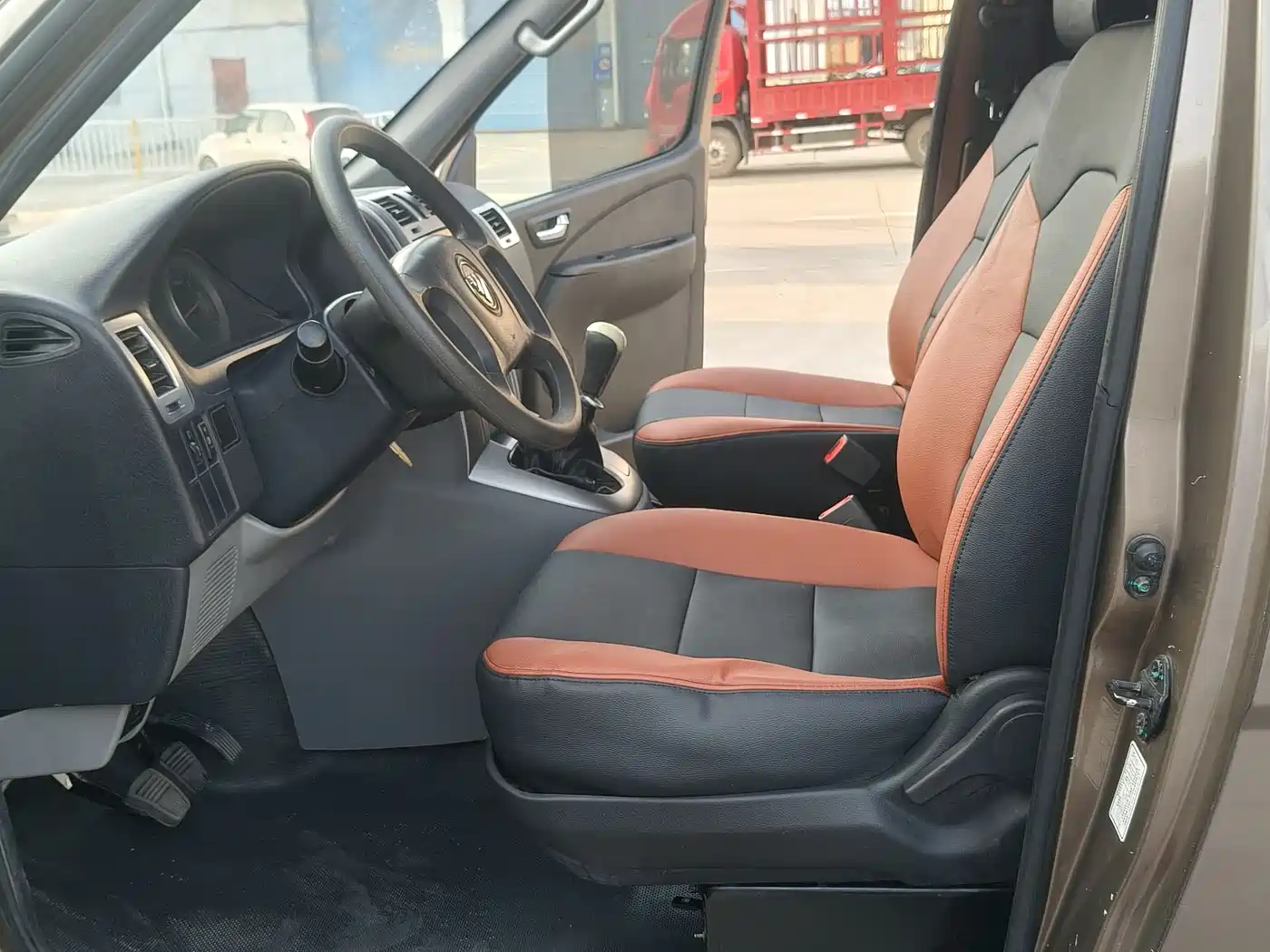 Foton Fengjing G5 2021 2021 2.0L Petrol Commercial Transport Edition 5-Seater MPV 1TZS