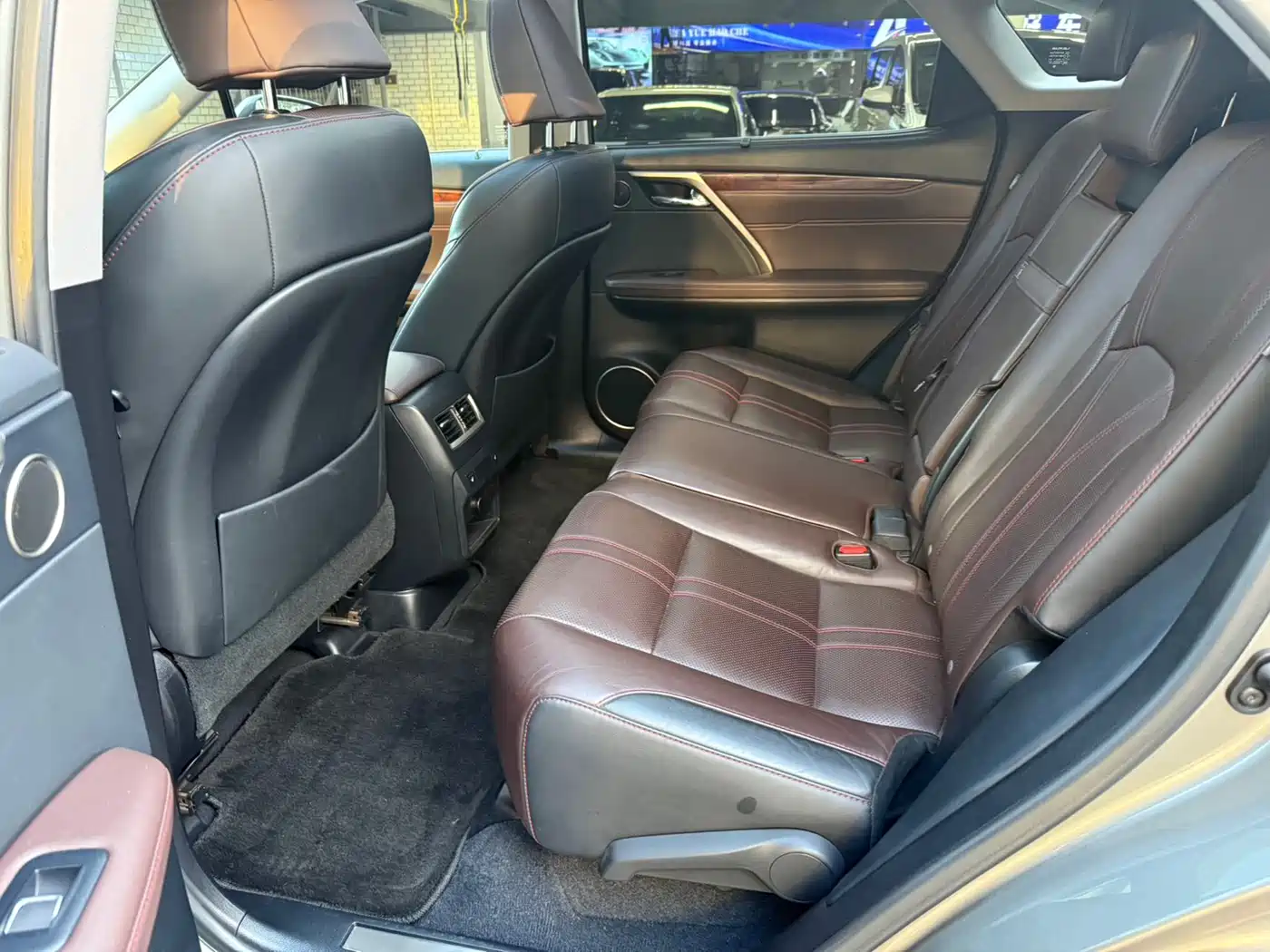 Lexus RX 2016 450h 4WD Luxury Edition фото 11