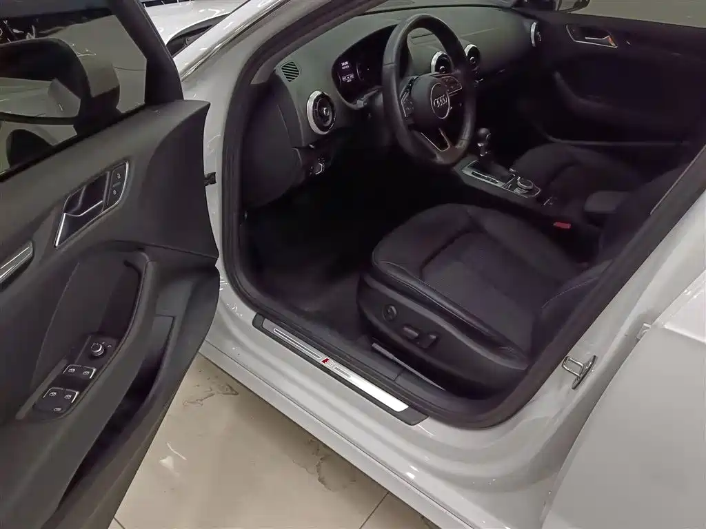 Audi A3 2019 Sportback 35 TFSI Fashion China V фото 12