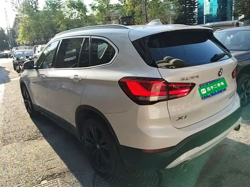 BMW X1 2021 sDrive20Li Fashion фото 5